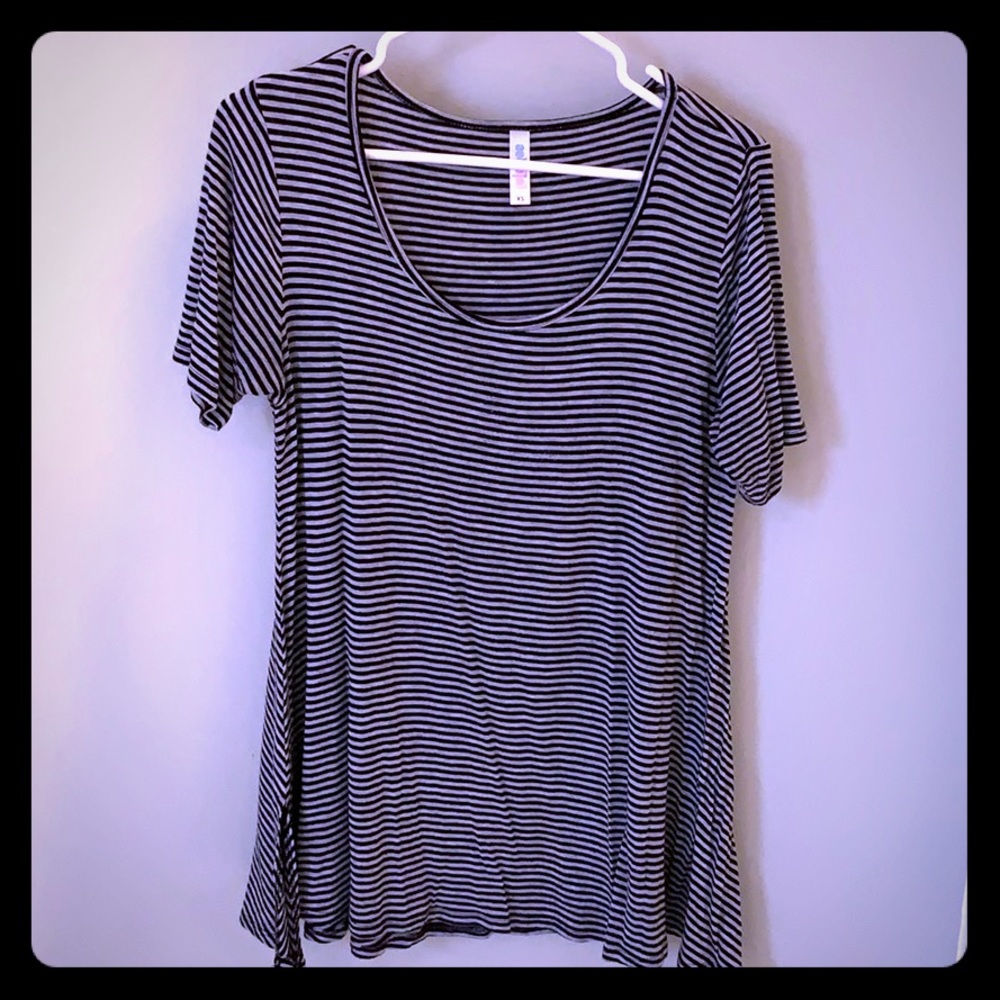 LulaRoe Perfect Tee